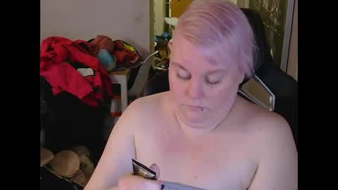 Snapshot of misslj90 chatting on May 2026 07:05:01 AM misslj90 online show from May 2026 07:05:01 AM