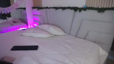 Miss Loise online show from April 2026 04:46:01 AM