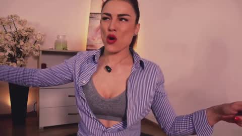 Snapshot of misslullu chatting on November 2025 02:49:01 PM Lullu online show from November 2025 02:49:01 PM