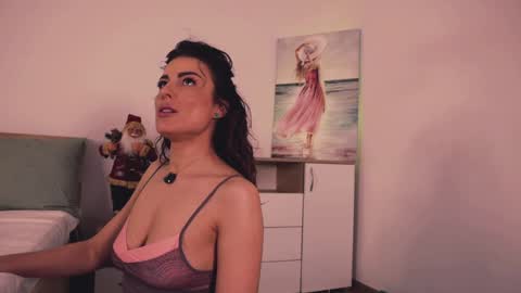 Snapshot of misslullu chatting on December 2025 02:37:02 PM Lullu online show from December 2025 02:37:02 PM