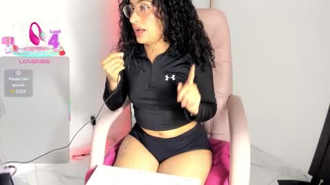 misslya0 online show from January 2026 03:54:01 AM