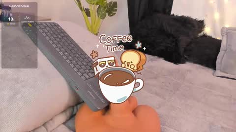 Snapshot of missmeegan_ chatting on March 2025 01:06:02 PM Alejandra online show from March 2025 01:06:02 PM