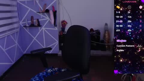 Miia online show from December 2024 06:37:01 PM