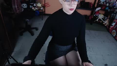 Snapshot of missmia2 chatting on July 2026 12:11:01 PM Miss Mia online show from July 2026 12:11:01 PM