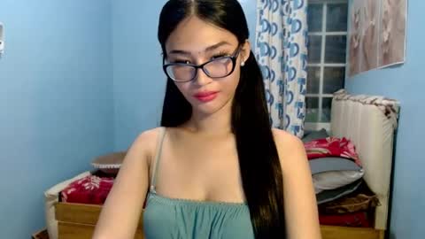 missminervaa online show from June 2026 05:06:02 PM