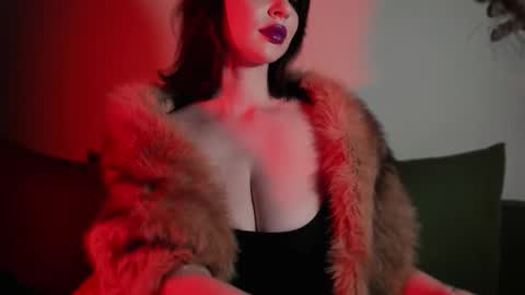   online show from November 2025 01:46:01 PM