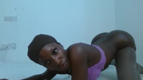 Snapshot of missmisbehave_irl chatting on May 2026 07:13:02 AM sexy online show from May 2026 07:13:02 AM