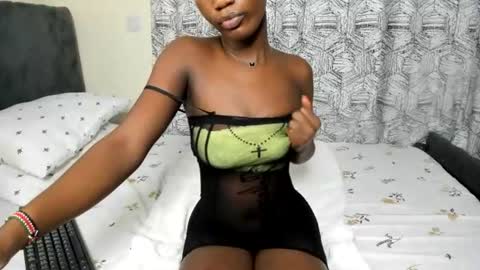 Snapshot of missmisbehave_irl chatting on June 2026 04:43:01 PM sexy online show from June 2026 04:43:01 PM
