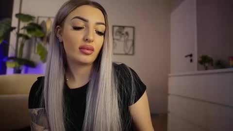 Snapshot of missobsidian chatting on February 2026 08:51:02 PM Miss Obsidian online show from February 2026 08:51:02 PM