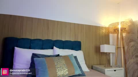 Snapshot of missprada chatting on April 2026 11:59:01 AM Emma Prada online show from April 2026 11:59:01 AM