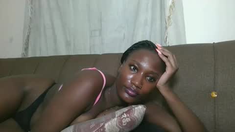 pretty gal online show from October 2025 02:45:02 AM