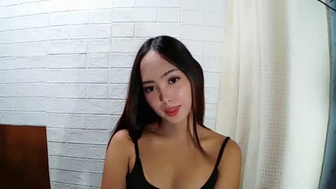 missrianmwua online show from July 2026 05:33:02 AM