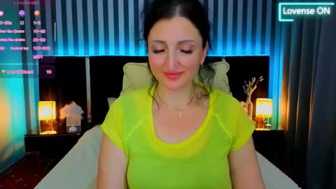 missrossi online show from November 2025 08:19:01 PM