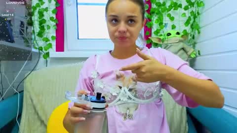 . online show from September 2025 06:15:02 AM