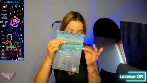 missvalery1 online show from December 2024 01:14:01 PM