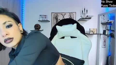 Veronica Rati  online show from April 2026 02:15:02 PM