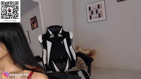 missvirggii online show from December 2025 08:59:01 PM