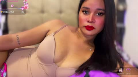 Snapshot of missxthalia697 chatting on July 2026 02:05:17 AM Miss. Thalia online show from July 2026 02:05:17 AM