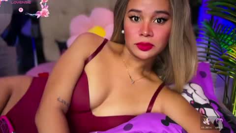 Snapshot of missxthalia697 chatting on August 2026 02:14:01 AM Miss. Thalia online show from August 2026 02:14:01 AM