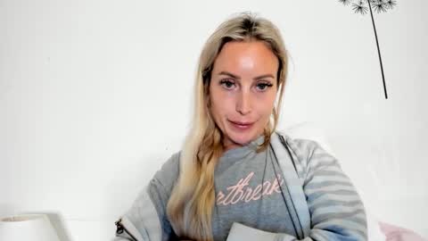 Missy matrix online show from November 2025 09:05:02 PM