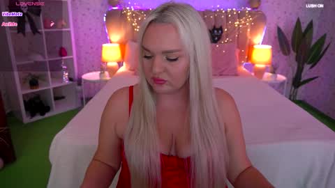 missyymarty online show from October 2025 03:46:02 PM