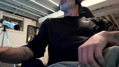 AJ online show from January 2025 06:11:02 AM