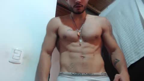 mistersam33 online show from January 2025 05:49:01 PM