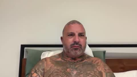 Snapshot of mistertattoo3000 chatting on March 2026 09:05:01 AM mistertattoo3000 online show from March 2026 09:05:01 AM