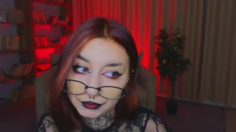 Snapshot of mistress__marcelline chatting on June 2026 02:44:01 AM Marcelline online show from June 2026 02:44:01 AM