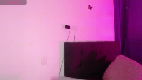       online show from February 2025 03:11:01 AM