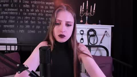 Snapshot of mistress_marlene chatting on May 2026 06:40:02 AM Mistress Marlene online show from May 2026 06:40:02 AM