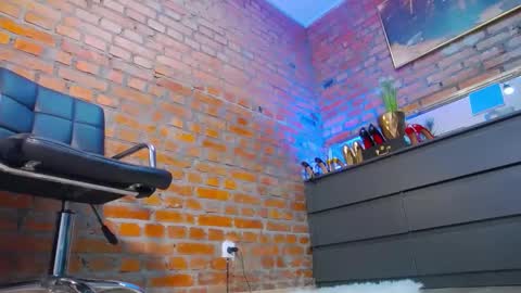 mistress_milana_ online show from January 2025 05:44:01 PM