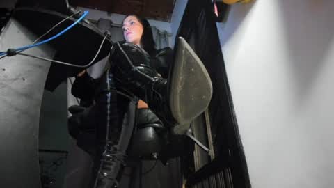 Snapshot of mistressanna_ chatting on June 2026 02:53:01 AM Mistress Anna Alves online show from June 2026 02:53:01 AM