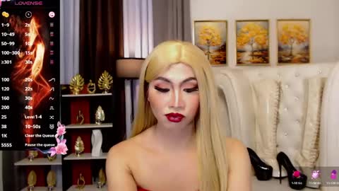 Snapshot of mistressathenna chatting on May 2026 11:43:02 PM mistressathenna online show from May 2026 11:43:02 PM
