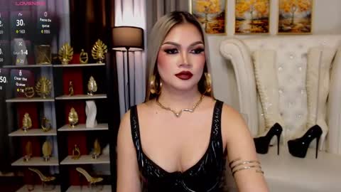 Snapshot of mistressathenna chatting on June 2026 05:25:01 AM mistressathenna online show from June 2026 05:25:01 AM