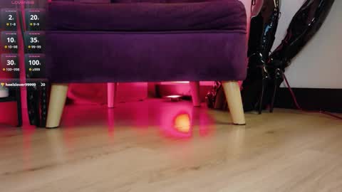 Snapshot of mistressjm_ chatting on October 2025 01:51:02 PM Jhadee online show from October 2025 01:51:02 PM