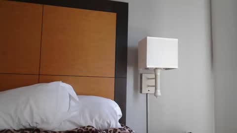 Snapshot of mistresskorabell chatting on March 2025 06:12:01 PM Mistress Kora Bell online show from March 2025 06:12:01 PM