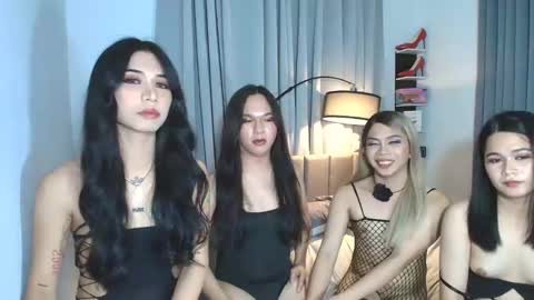 Snapshot of mistressluna1 chatting on March 2025 04:22:02 PM Luna Summer Candy online show from March 2025 04:22:02 PM