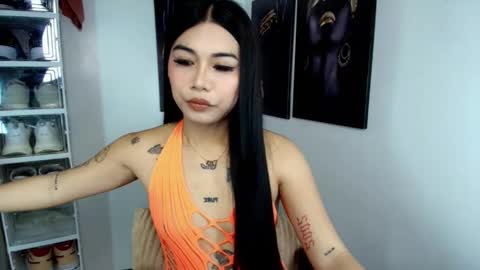 Snapshot of mistressluna1 chatting on November 2025 06:27:01 AM Luna Summer Candy online show from November 2025 06:27:01 AM