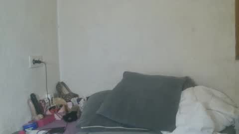 Snapshot of mistressmilly32 chatting on April 2026 08:18:01 AM mistressmilly32 online show from April 2026 08:18:01 AM