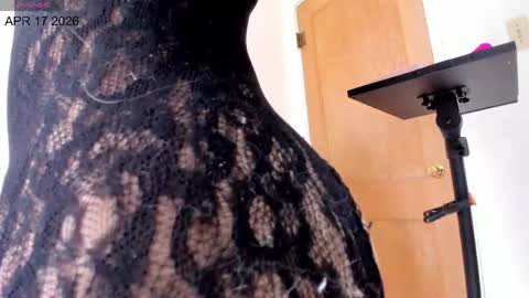 Natti   online show from April 2026 03:48:02 PM