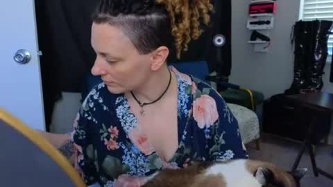 Snapshot of mistressquynnxo chatting on June 2026 08:51:02 PM Mistress Quynn online show from June 2026 08:51:02 PM