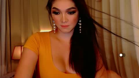 Snapshot of mistressseductionleah chatting on April 2026 09:31:02 PM Leah online show from April 2026 09:31:02 PM