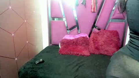 Misty Bound online show from November 2025 04:45:02 AM