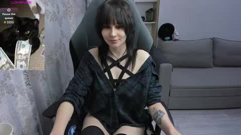 misty_dark online show from May 2026 11:05:01 AM