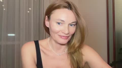 Snapshot of mistybarnes chatting on April 2026 04:30:02 PM MistyBarnes NONUDE MODEL online show from April 2026 04:30:02 PM