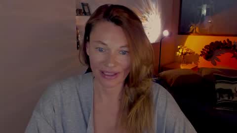 Snapshot of mistybarnes chatting on May 2026 04:36:01 PM MistyBarnes NONUDE MODEL online show from May 2026 04:36:01 PM