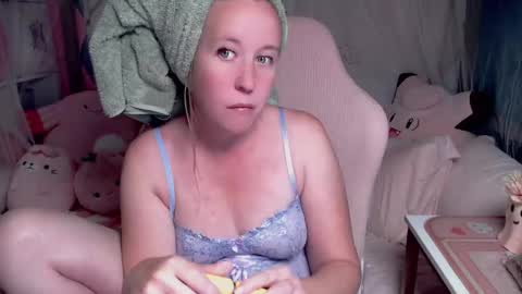 Misty online show from October 2025 11:20:01 PM