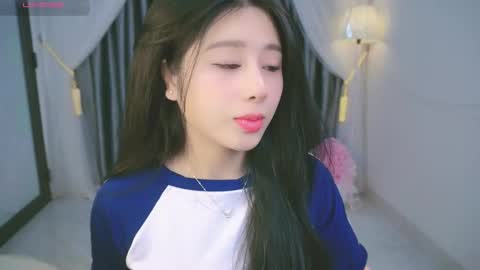 Mt online show from October 2025 04:03:02 AM