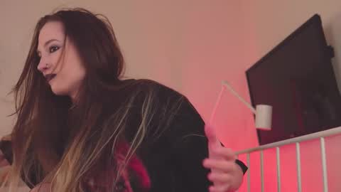 Mita online show from February 2025 04:36:02 AM